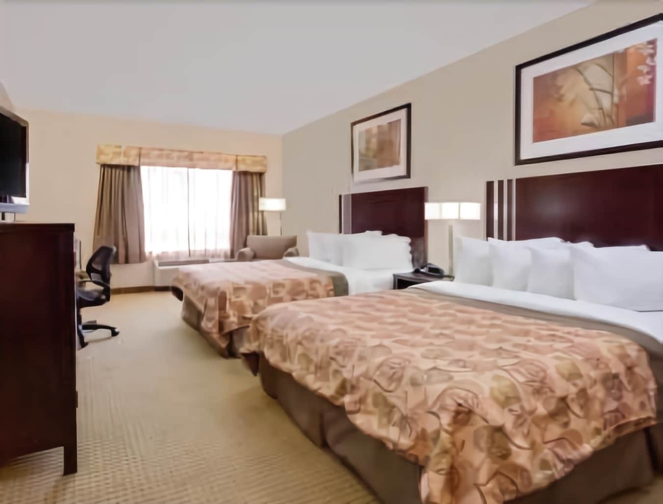 Ramada By Wyndham Lac La Biche Екстер'єр фото