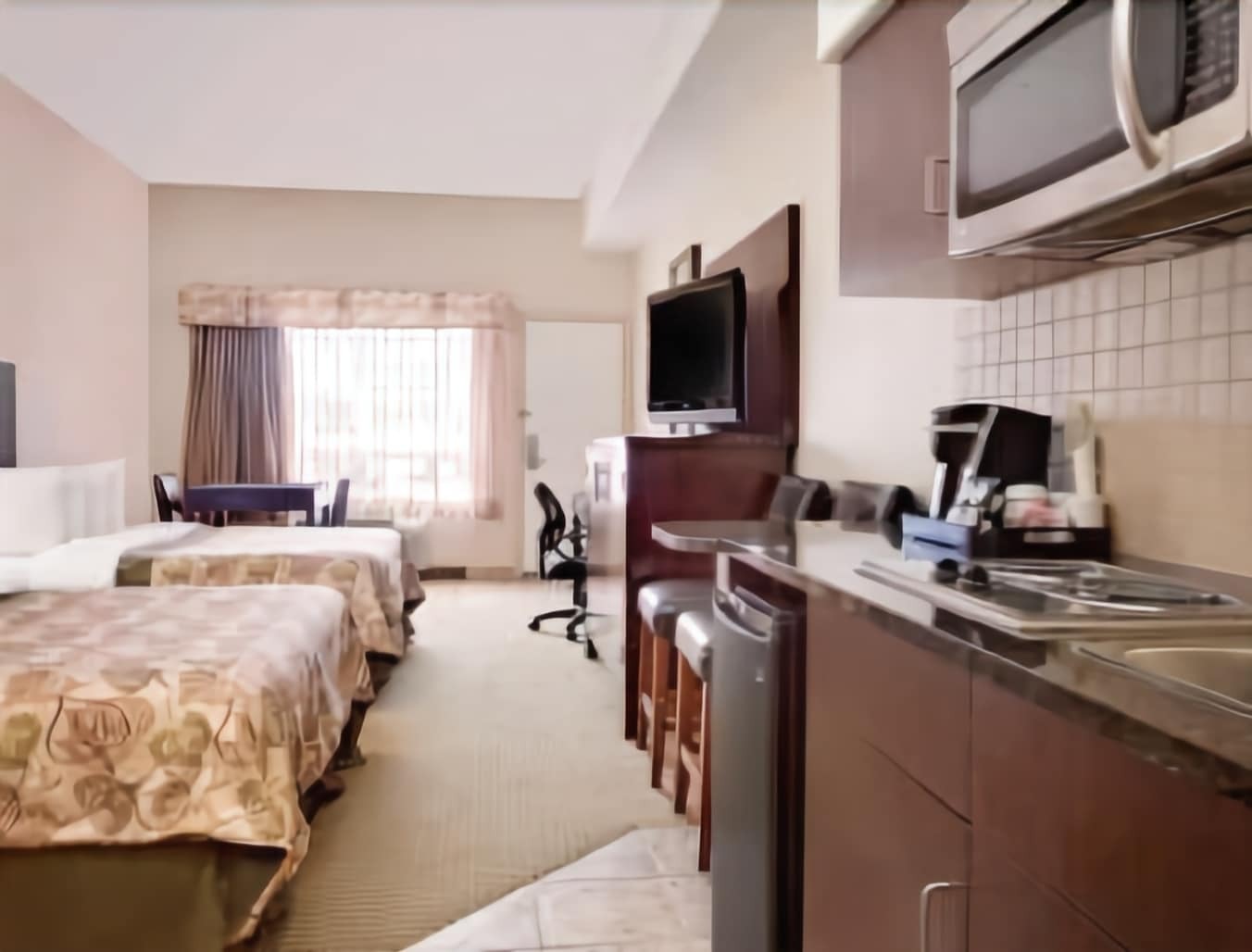 Ramada By Wyndham Lac La Biche Екстер'єр фото